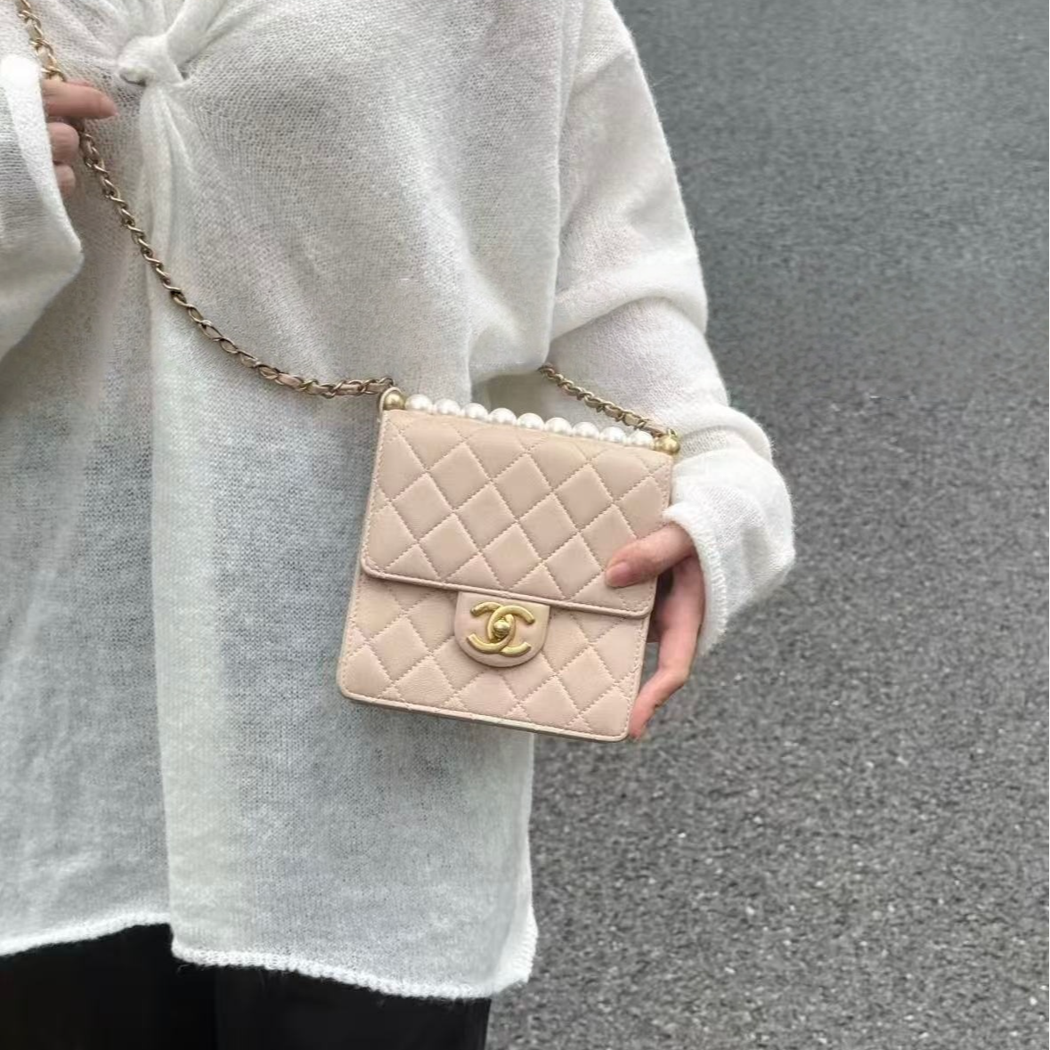 95新 Chanel/香奈儿 裸色珍珠斜挎包