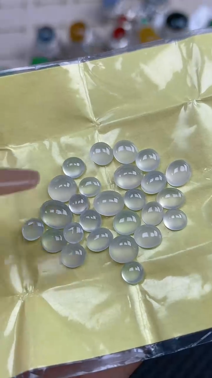 定制翡翠未镶嵌天然翡翠蛋面183