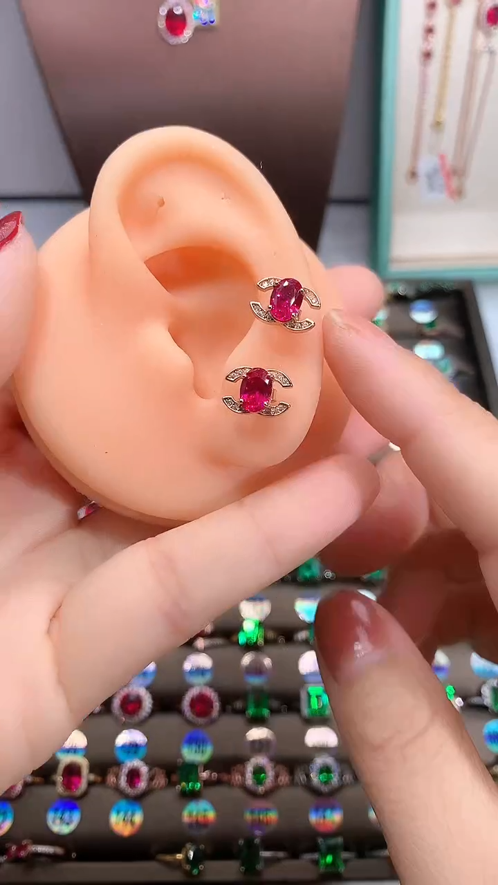 【闪购商品】红宝石耳饰银S925镶嵌玫瑰金