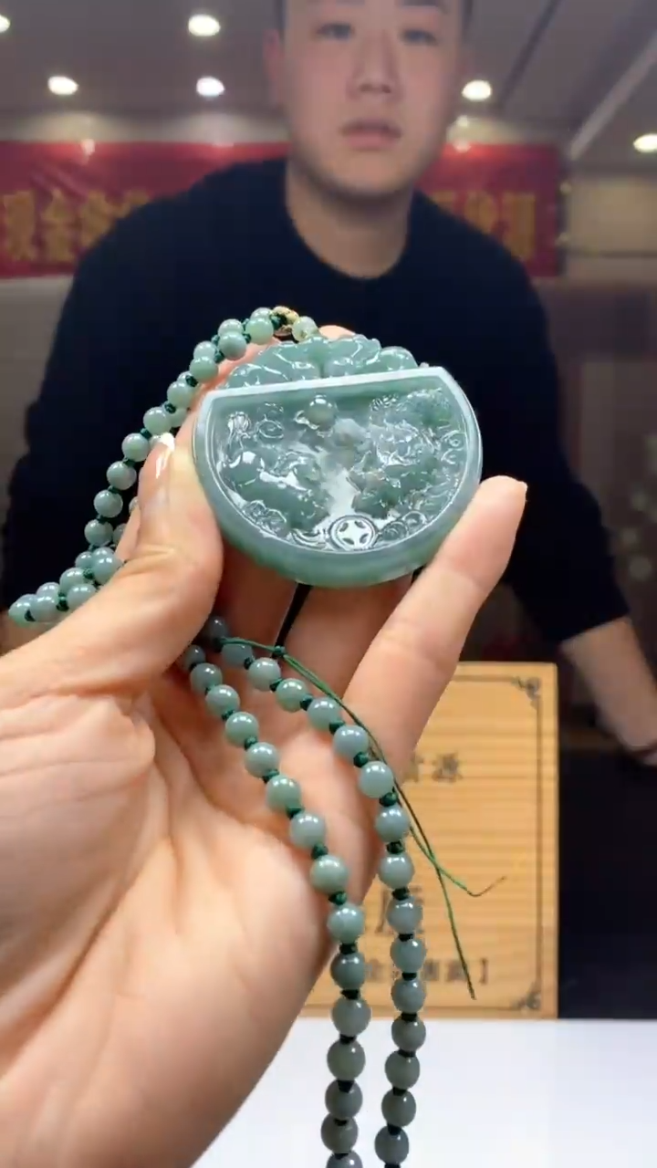 【闪购商品】翡翠颈饰未镶嵌********606