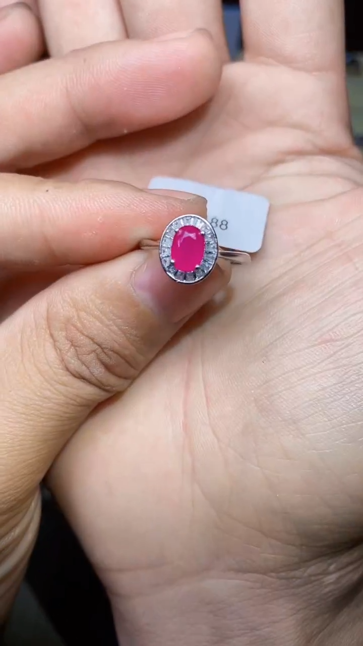 【闪购商品】红宝石戒指银S925镶嵌.......