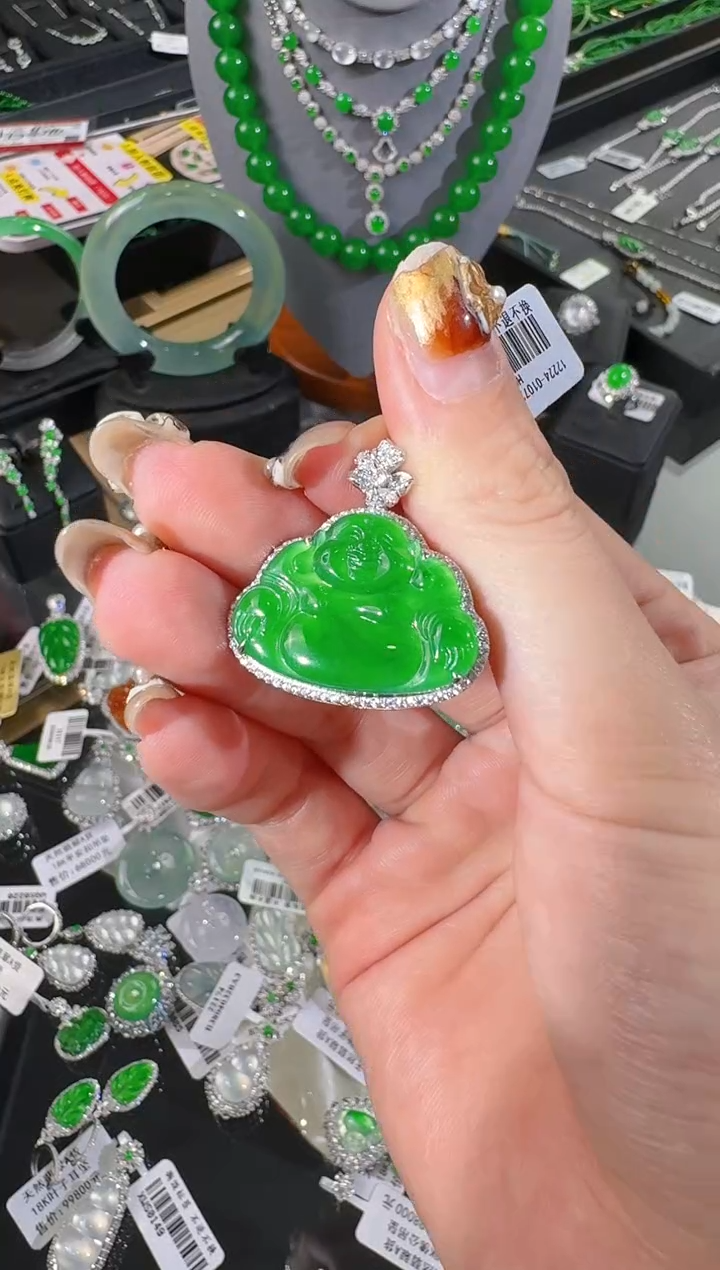 【闪购商品】翡翠吊坠(不含链)未镶嵌佛公