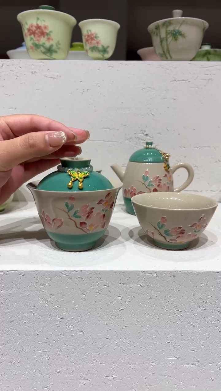 【闪购商品】盖碗+茶杯 啊哈哈哈哈哈哈+提溜