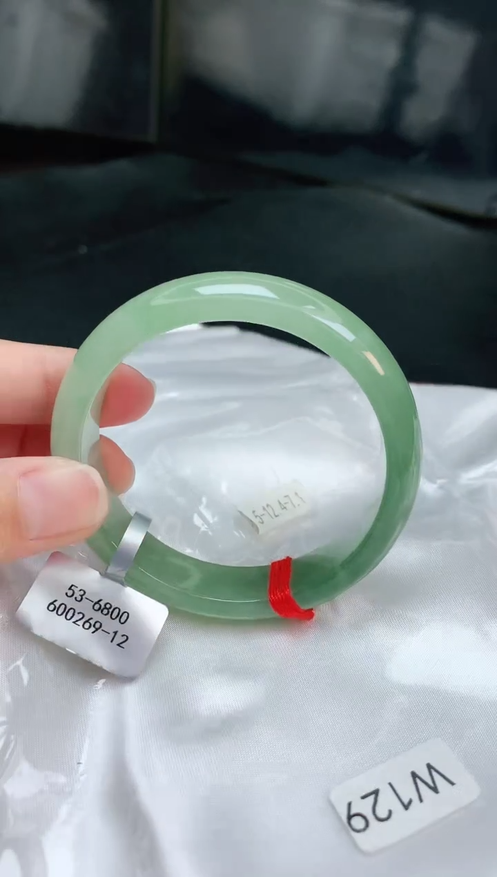 【闪购商品】翡翠手镯未镶嵌缅甸天然A货翡翠手镯