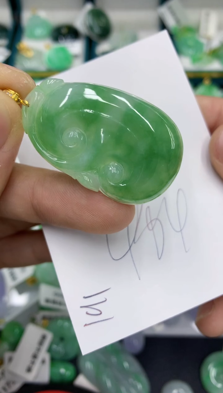 【闪购商品】翡翠颈饰18K金镶嵌翡翠
