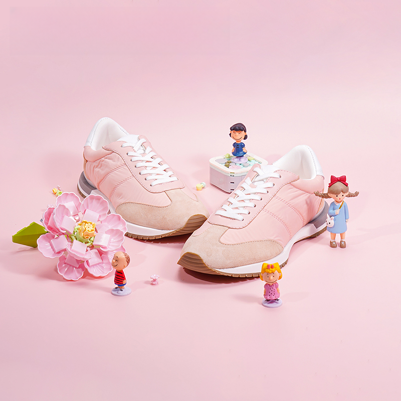 轻便系带休闲阿甘运动鞋休闲轻便春季新款