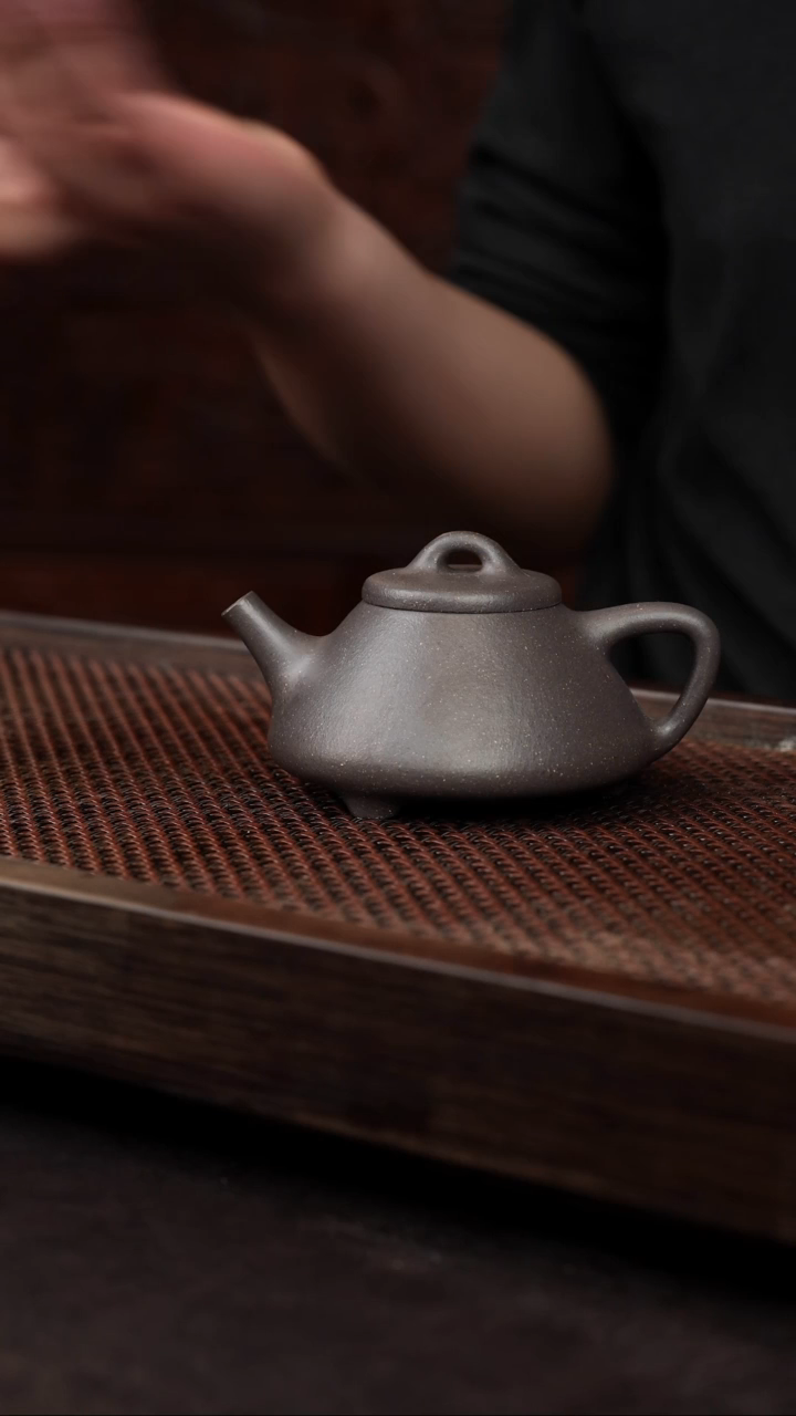 【闪购商品】紫砂茶壶千禧紫泥子冶