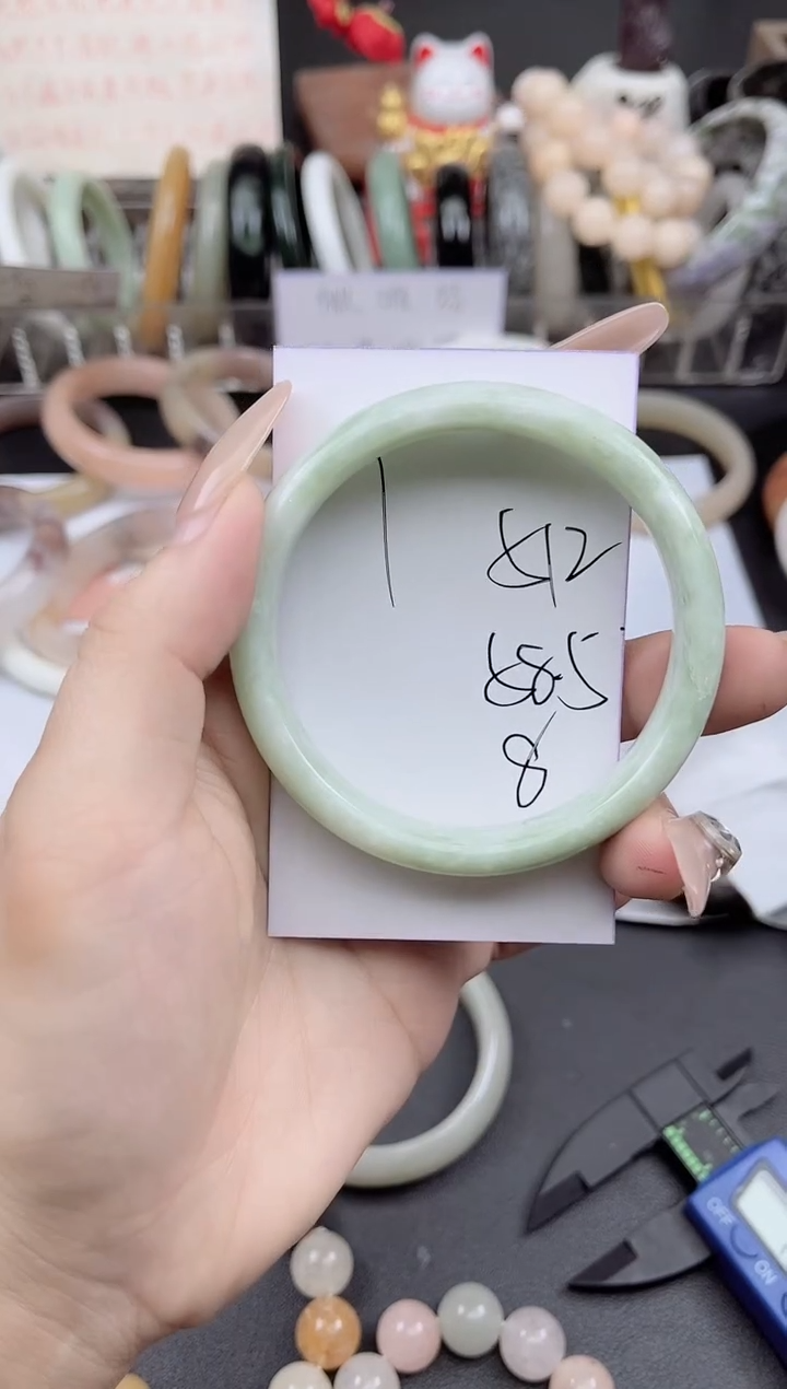 未镶嵌手镯石英质玉512