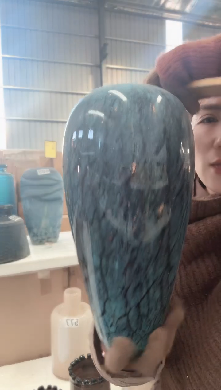 110直播玻璃花瓶