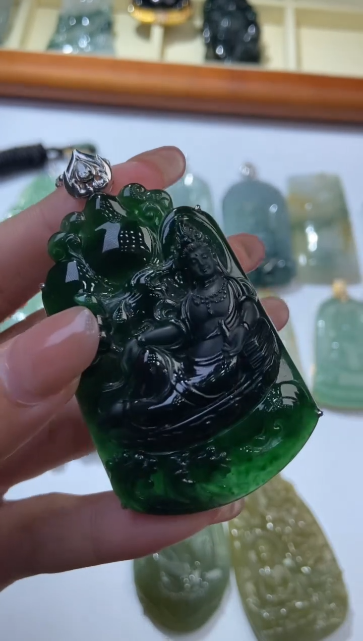 【闪购商品】翡翠挂件18K金镶嵌1            