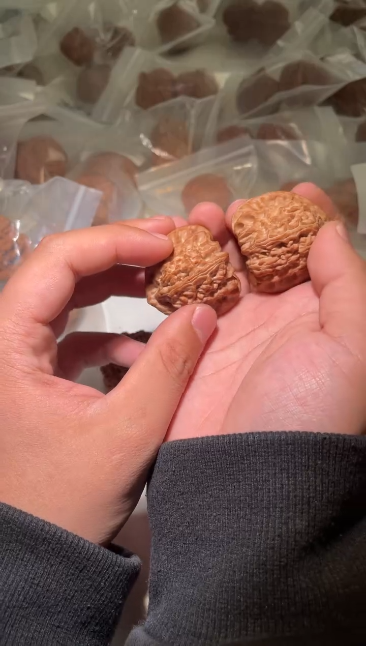 把件文玩核桃用****8三角白