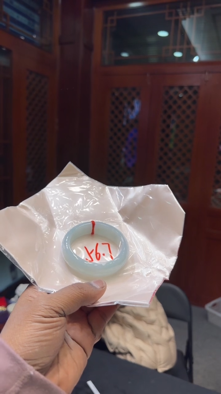 【闪购商品】翡翠手镯未镶嵌手镯