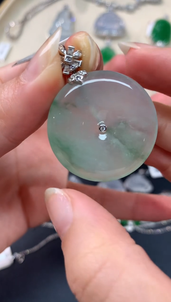 【闪购商品】翡翠吊坠(不含链)18K金镶嵌A244|9800