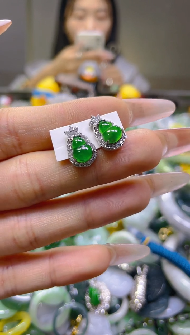 翡翠未镶嵌颈饰/Z/翡翠A货一图一物