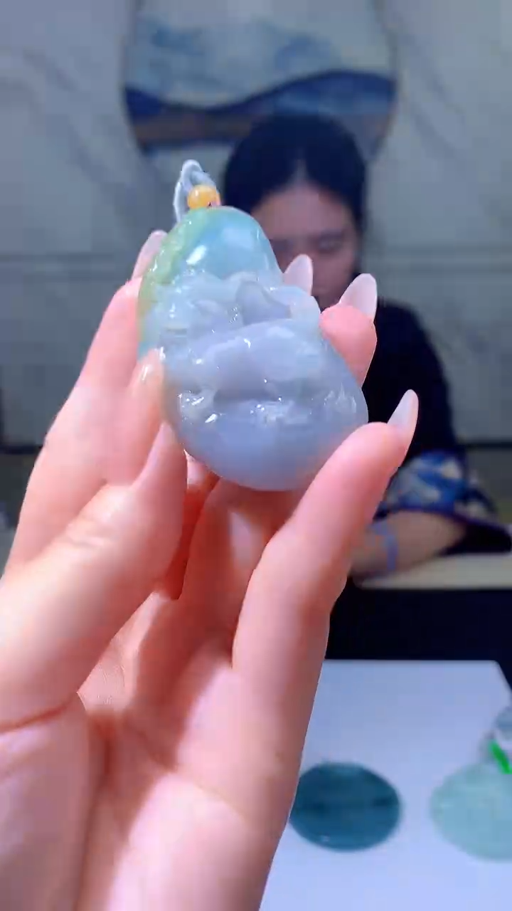 【闪购商品】定制翡翠未镶嵌8037jj-毛货挂件52