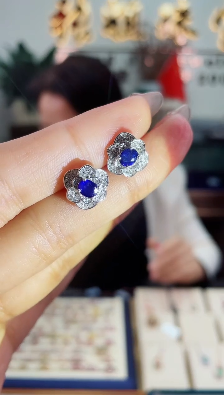 【闪购商品】蓝宝石耳饰银S925镶嵌耳饰