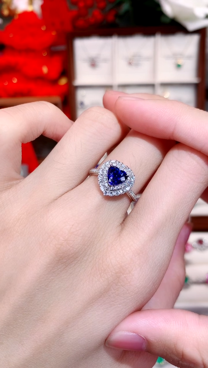 【闪购商品】蓝宝石戒指18K金镶嵌1.51ct/天然宝石/七天无理由