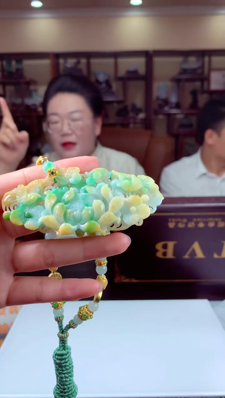 【闪购商品】定制翡翠未镶嵌天然A货翡翠（拍一发一）