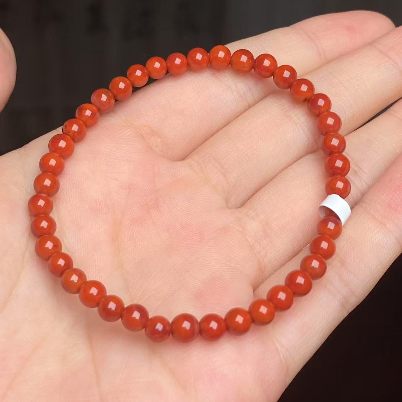 南红原矿4mm手串 3A级别瓦西俏色女款手串