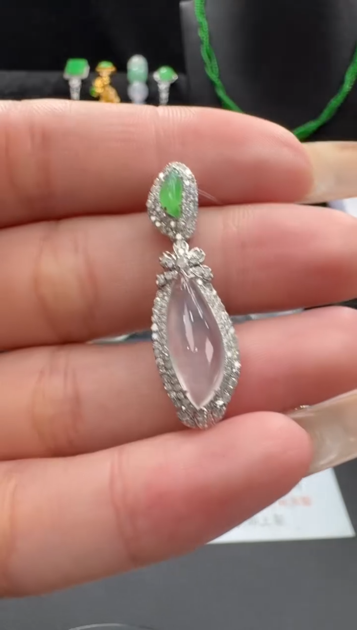 吊坠(不含链)18K金镶嵌翡翠翡翠吊坠