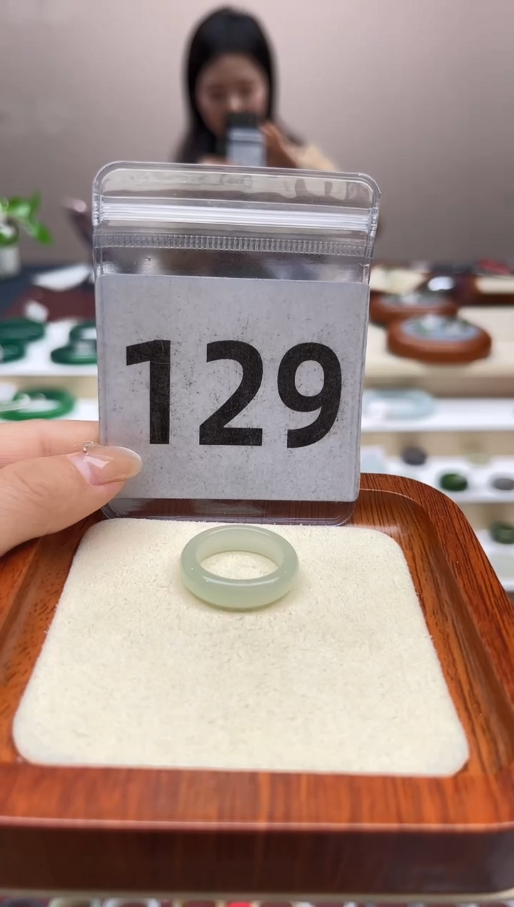 【闪购商品】和田玉戒指未镶嵌港码17号，内径18mm