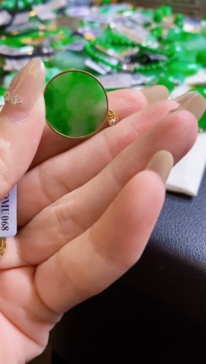 【闪购商品】定制翡翠18K金镶嵌圆牌