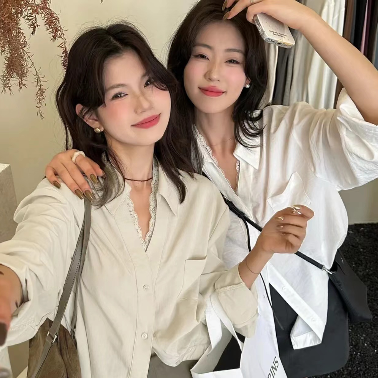 秋季新款甜美蕾丝拼接长袖衬衫女宽松休闲百搭外套