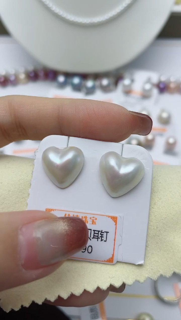 【闪购商品】拼合珍珠（马贝珠）耳饰18K金镶嵌W125