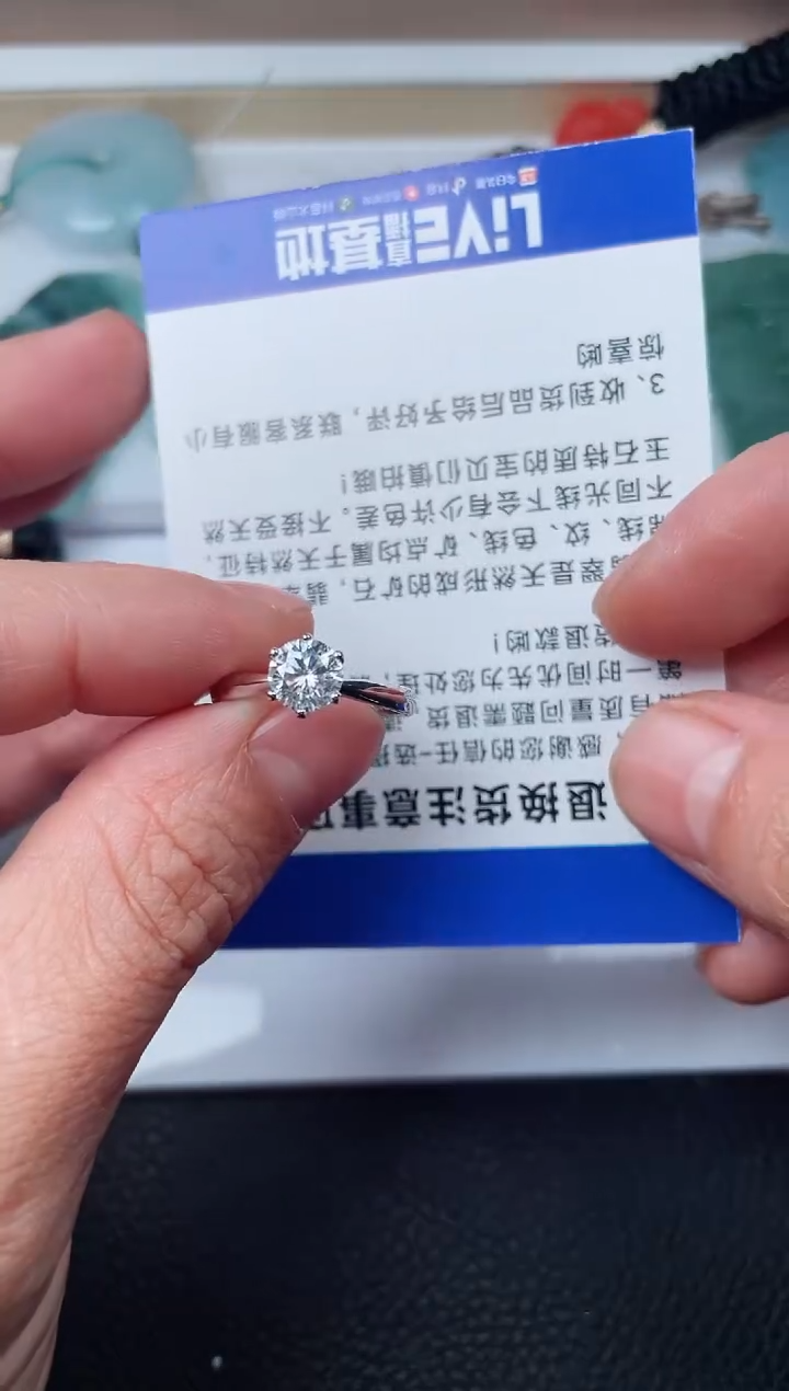 【闪购商品】合成钻石颈饰银S925镶嵌多样性发货发一件