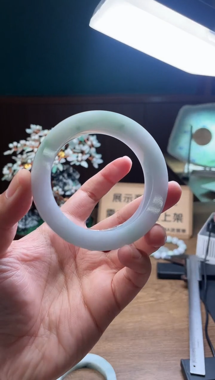 【闪购商品】定制翡翠手镯未镶嵌定制