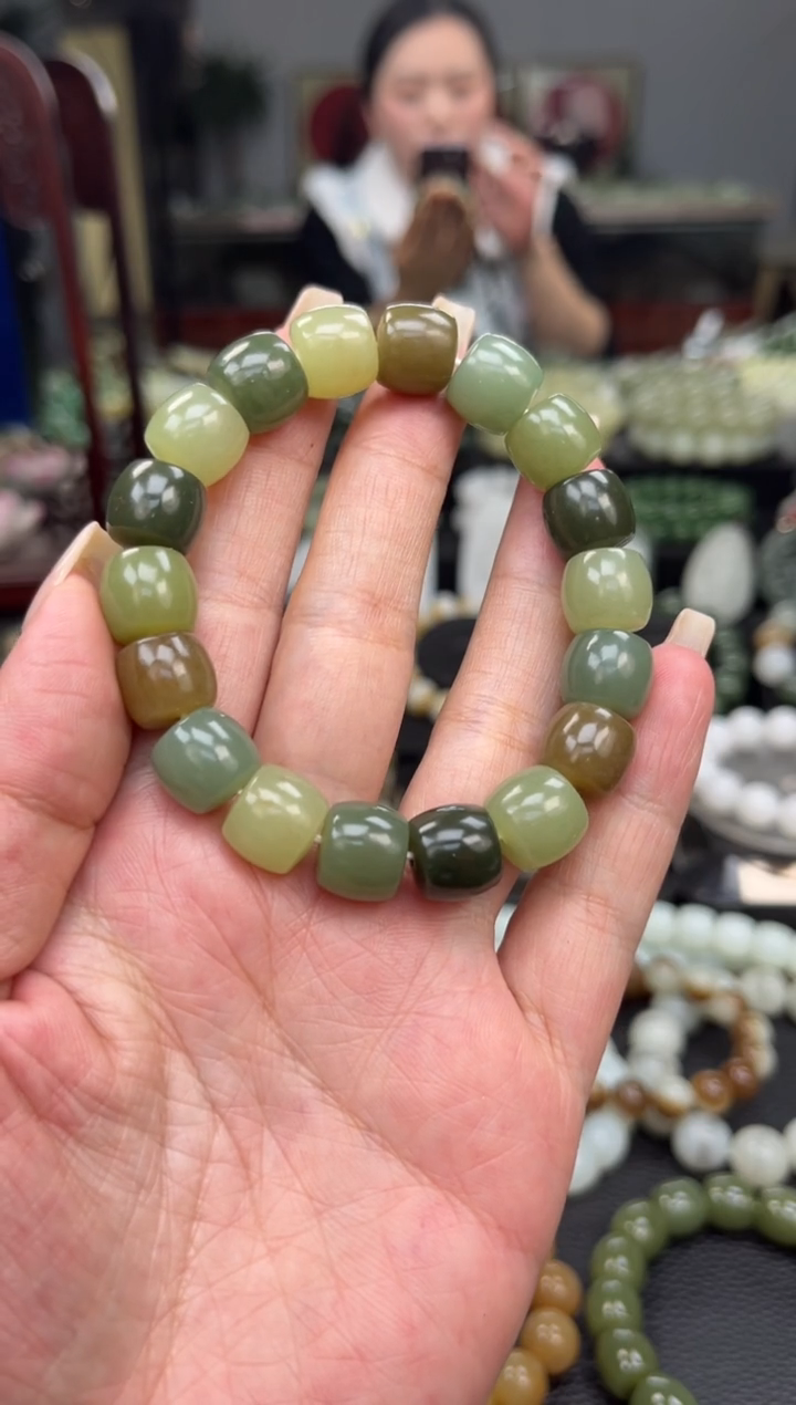 【闪购商品】和田玉手串未镶嵌新疆多宝卡12