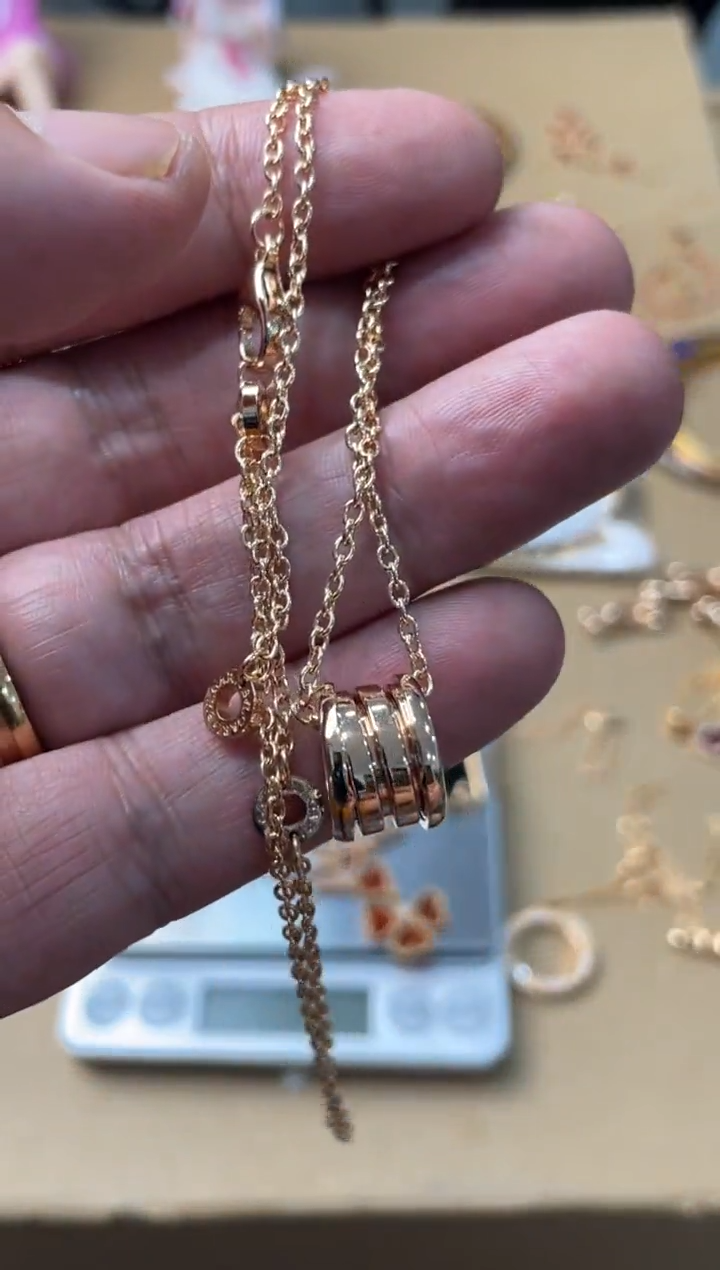 瓷片嘉荣当康大姐fu的总铺