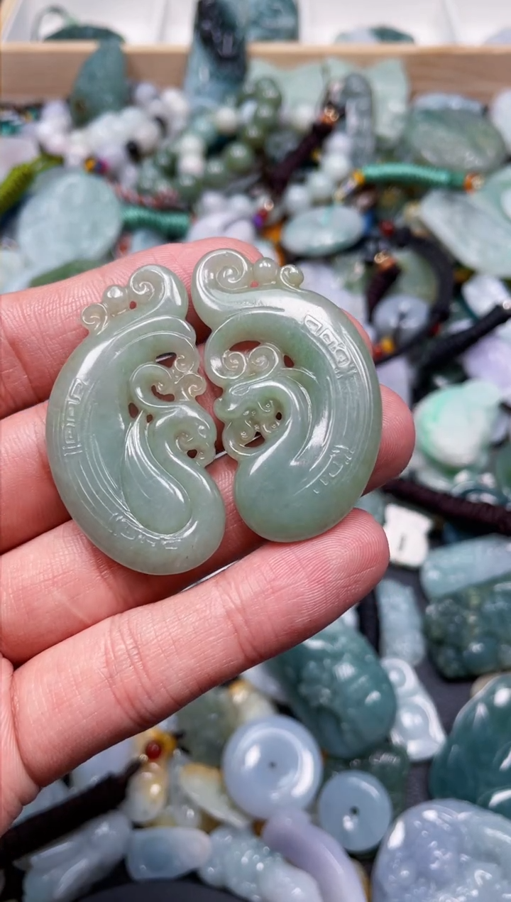 【闪购商品】翡翠项圈未镶嵌天然翡翠a货