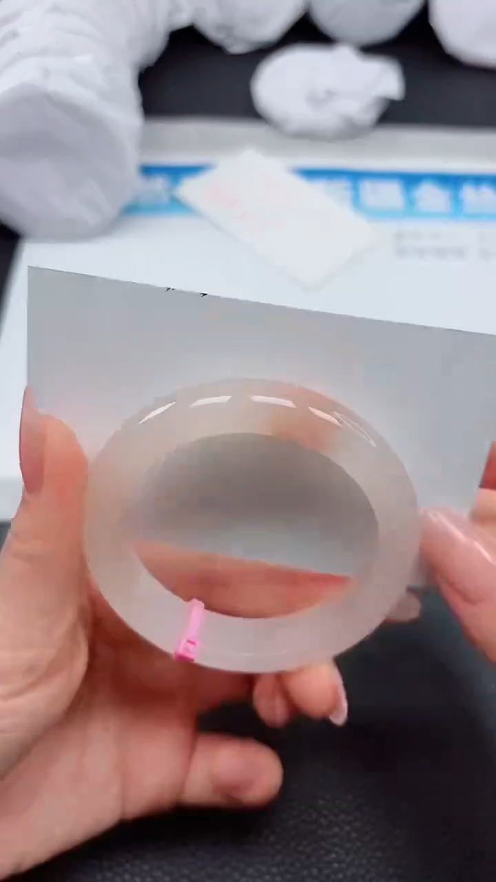 【闪购商品】石英质玉手镯未镶嵌A177