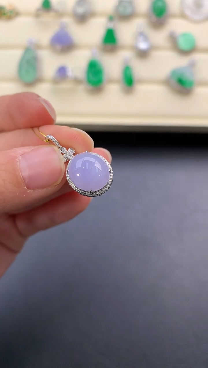 【闪购商品】翡翠颈饰18K金镶嵌D641