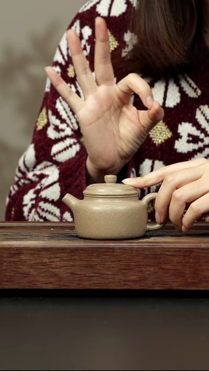 紫砂茶壶芝麻段 德钟