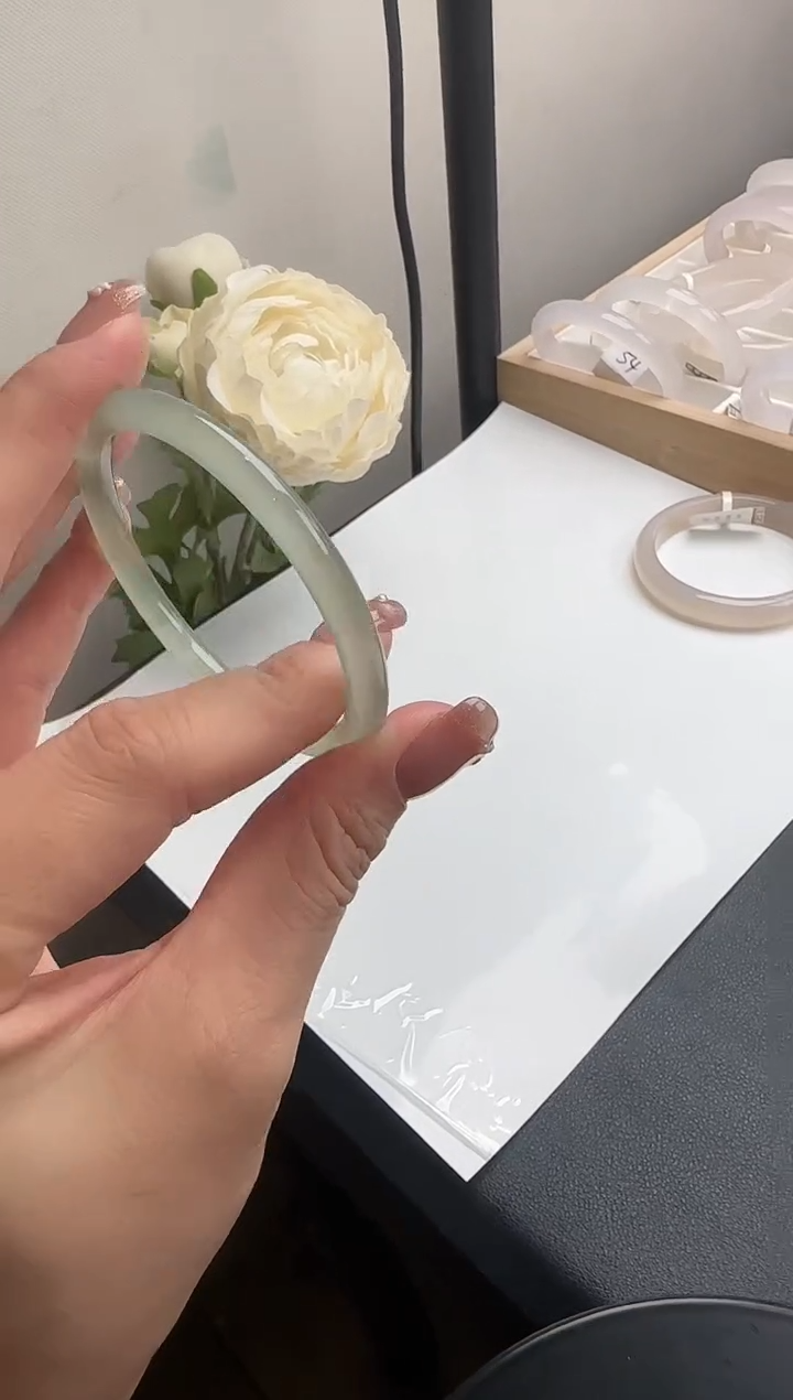 玛瑙/玉髓手镯未镶嵌玛瑙