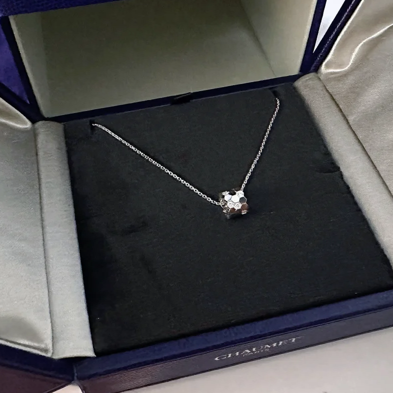 99新 Chaumet/尚美 小花6欢 爱·巢 蜂巢 镶钻 项链 18k白金