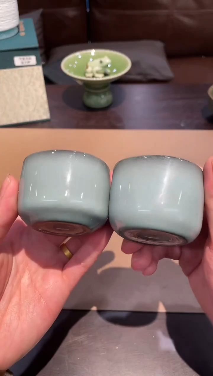 180窑承青瓷铁胎扳指杯