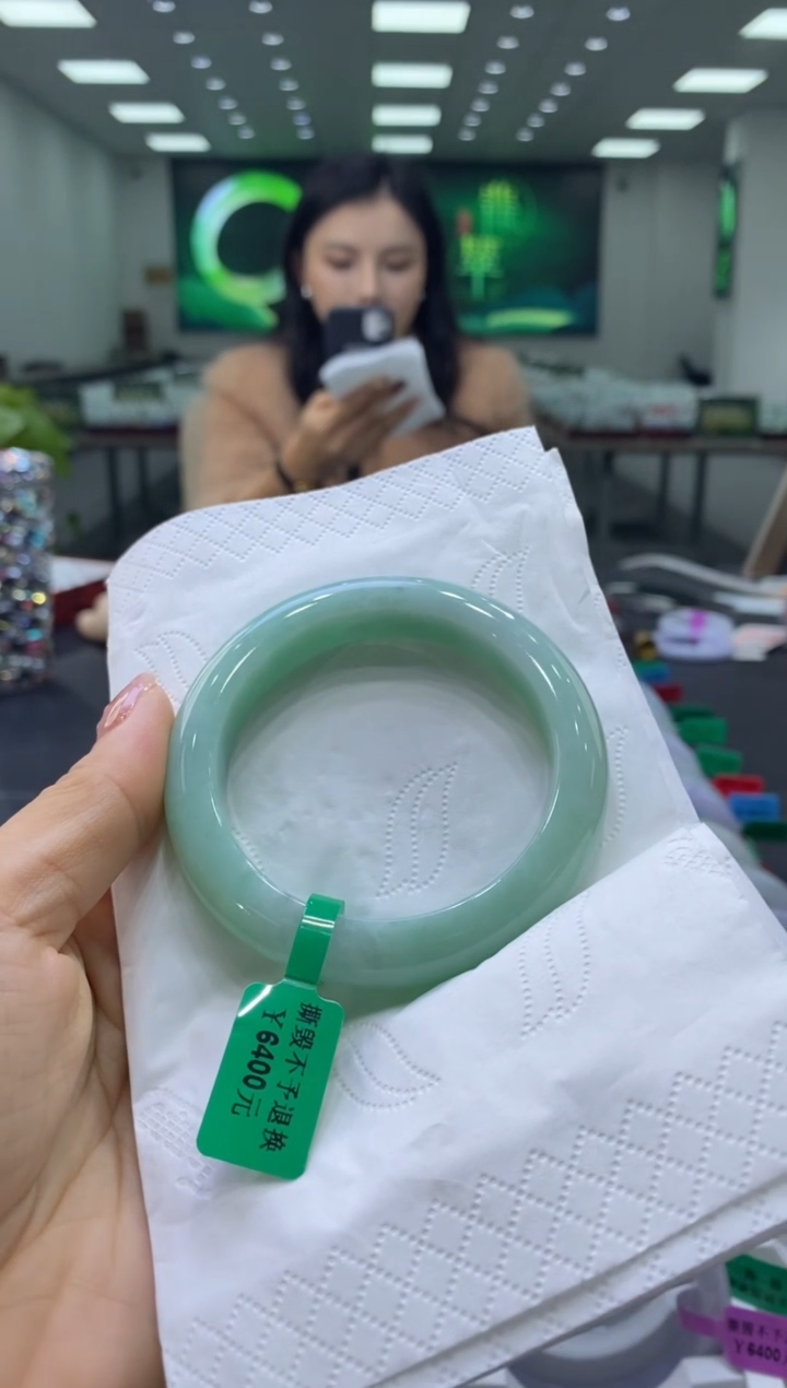 未镶嵌手镯翡翠L****U00006195