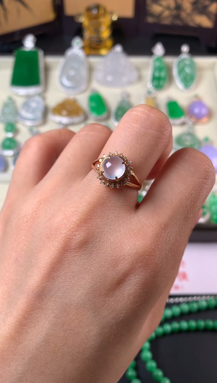 18K金镶嵌戒指翡翠戒指