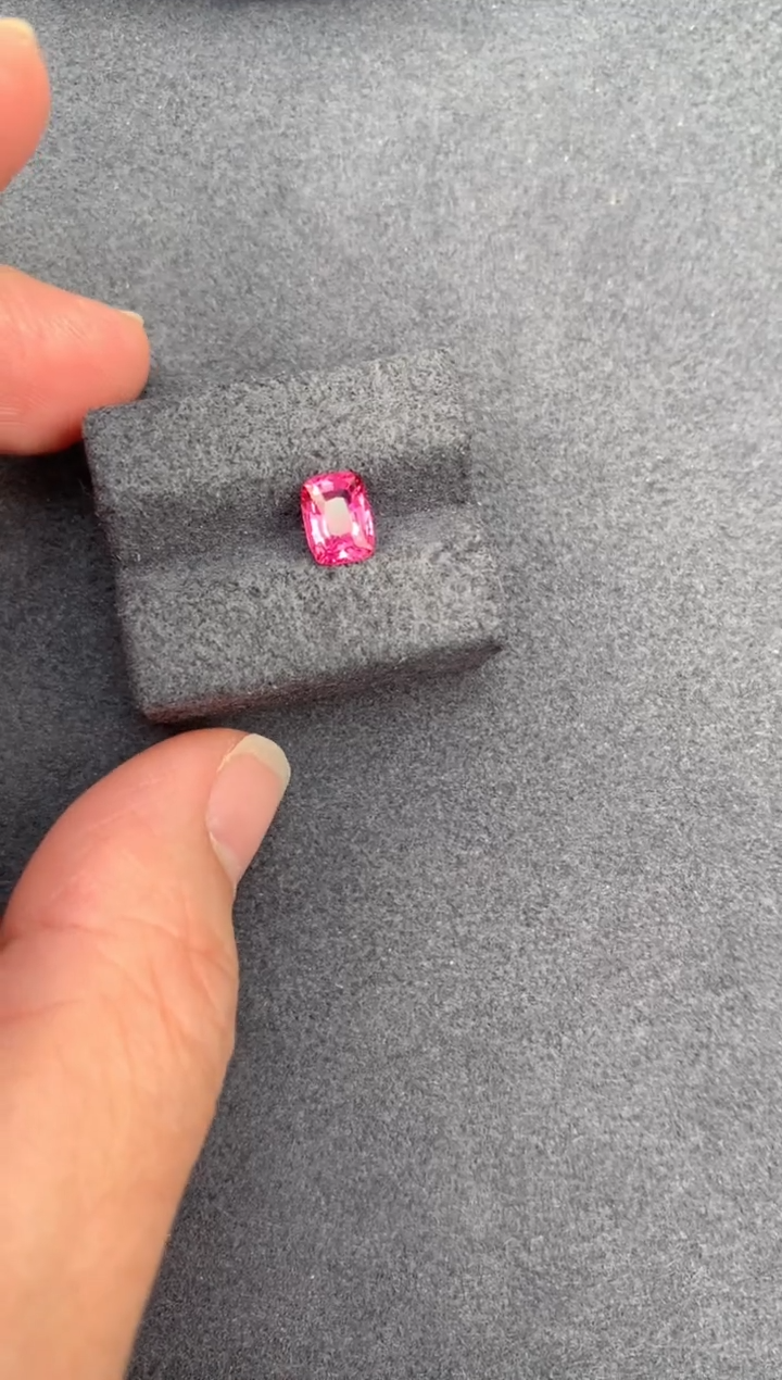 【闪购商品】尖晶石裸石未镶嵌1ct马亨盖尖晶石