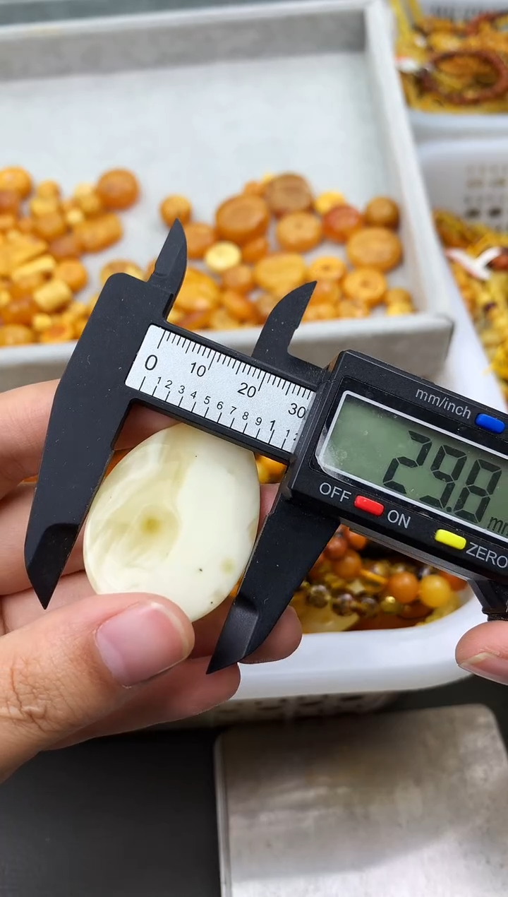 【闪购商品】琥珀珠宝奇石未镶嵌179