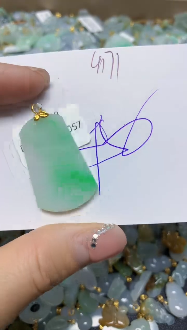 【闪购商品】翡翠挂件18K金镶嵌 天然翡翠A货