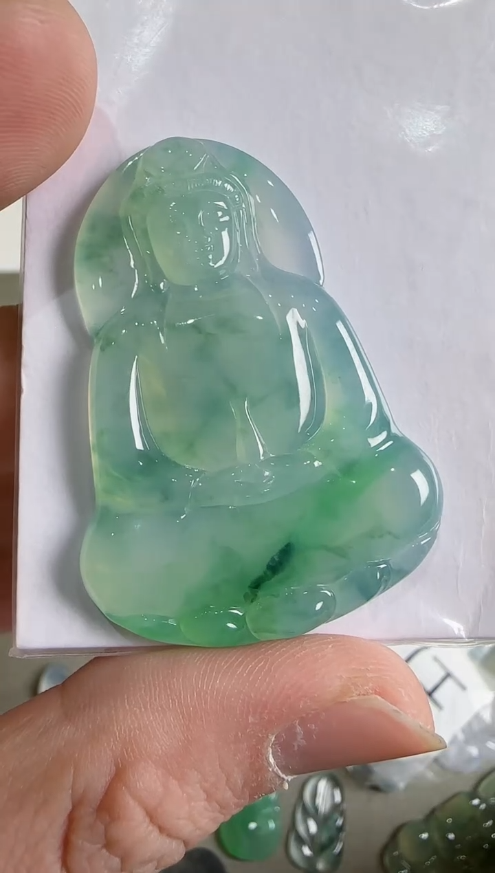 吊坠(不含链)未镶嵌翡翠.