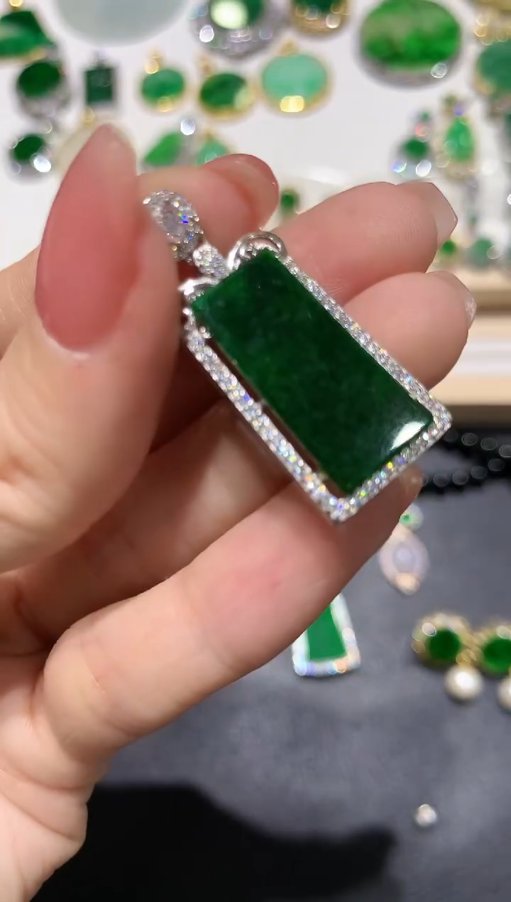 【闪购商品】翡翠颈饰银S925镶嵌2多人多样性随机发货1件