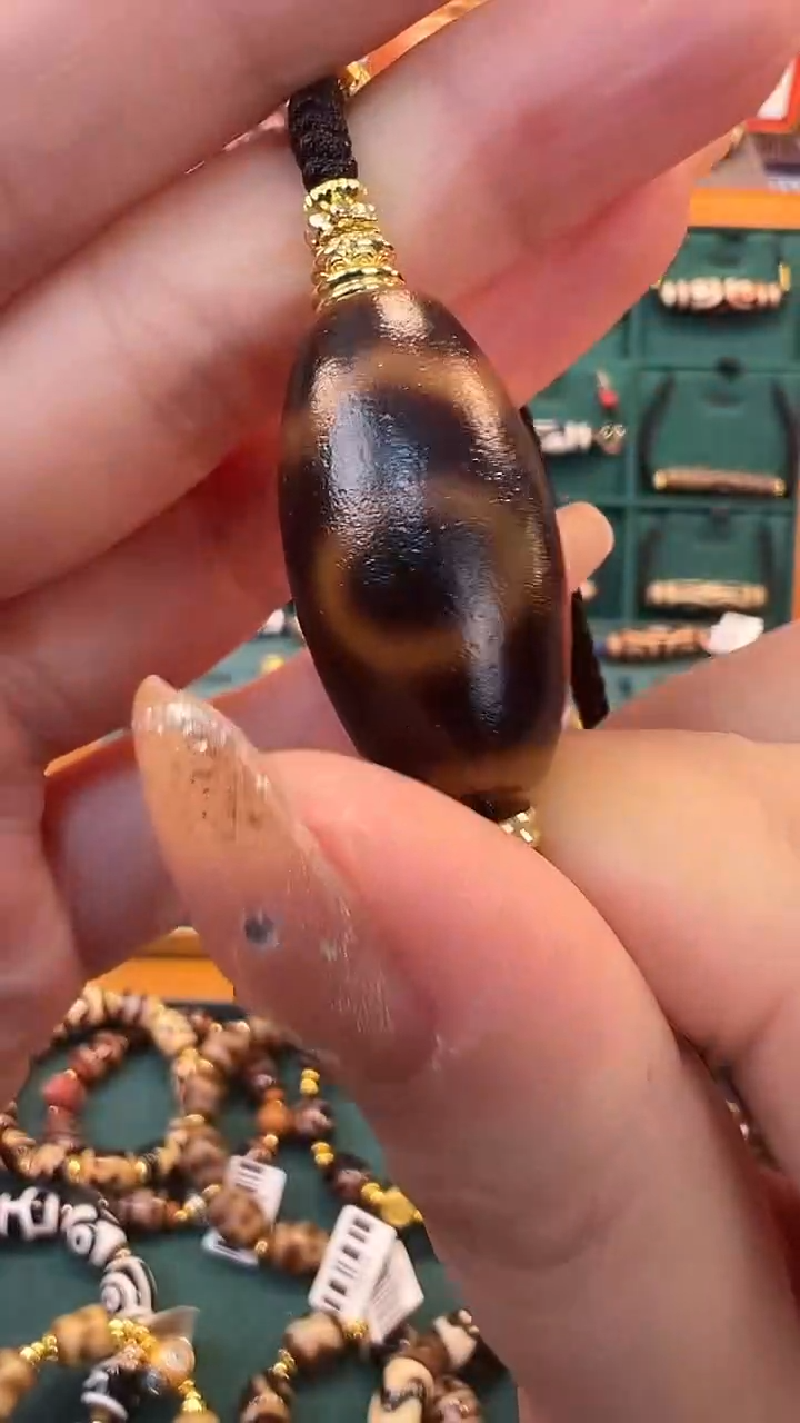 玛瑙/玉髓（覆膜）颈饰合金17.（微瑕）