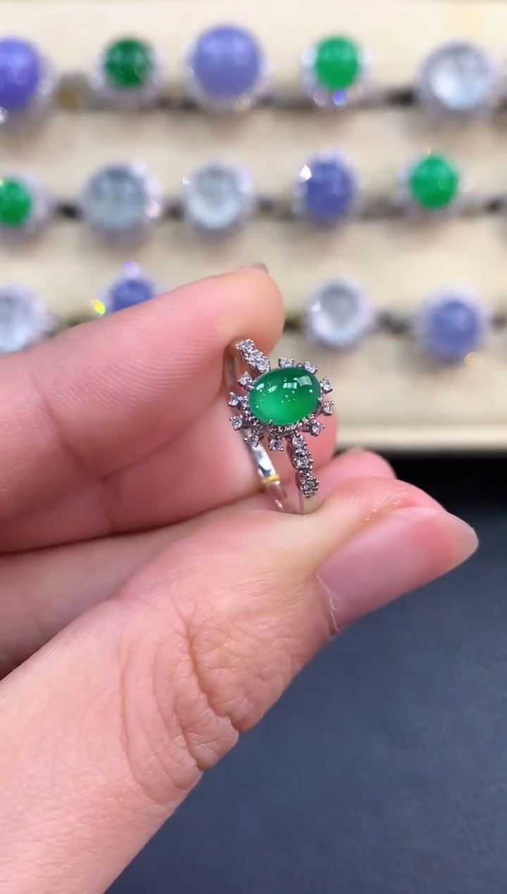 【闪购商品】翡翠戒指18K金镶嵌B14      