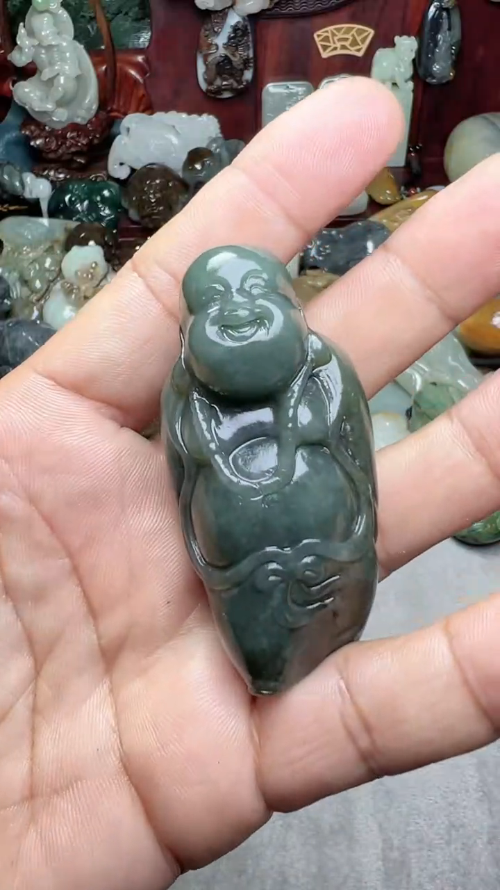 和田玉未镶嵌把件-