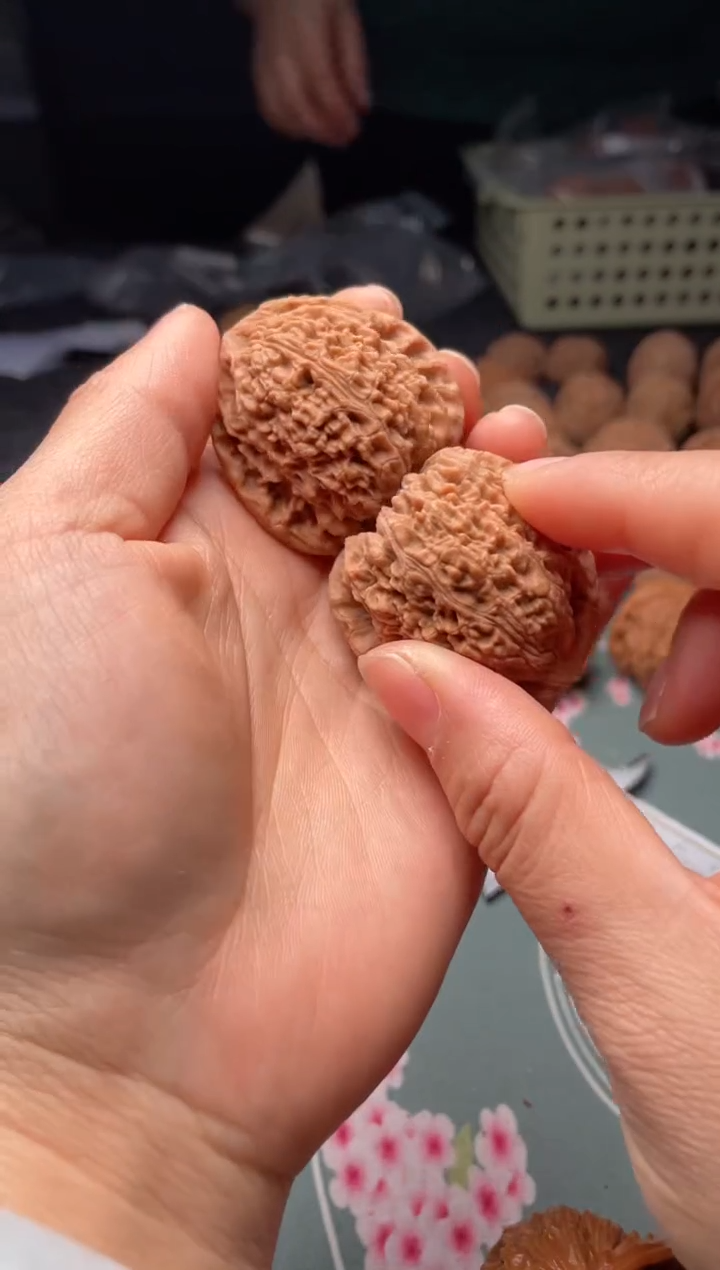 把件文玩核桃w313  南疆石 39尺